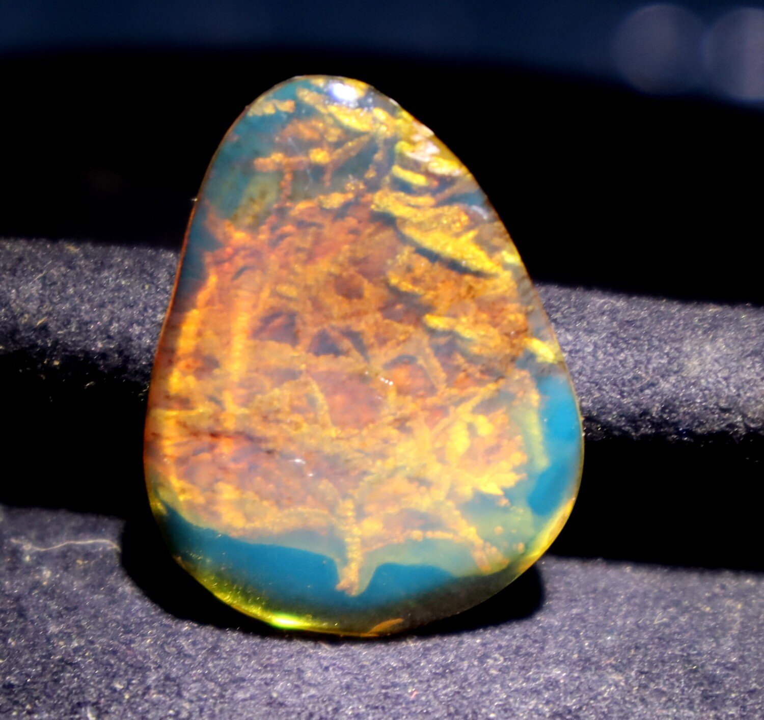 Charming Design Natural Dominican Translucent Deep Blue Amber Polished Stone 26mm – photo 6