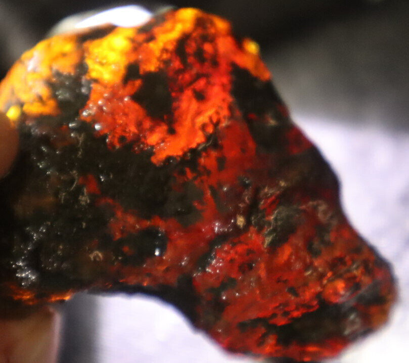 Beautiful Natural Dominican Clear Green Blue Amber Rough Specimen 66mm 67.2g – photo 12