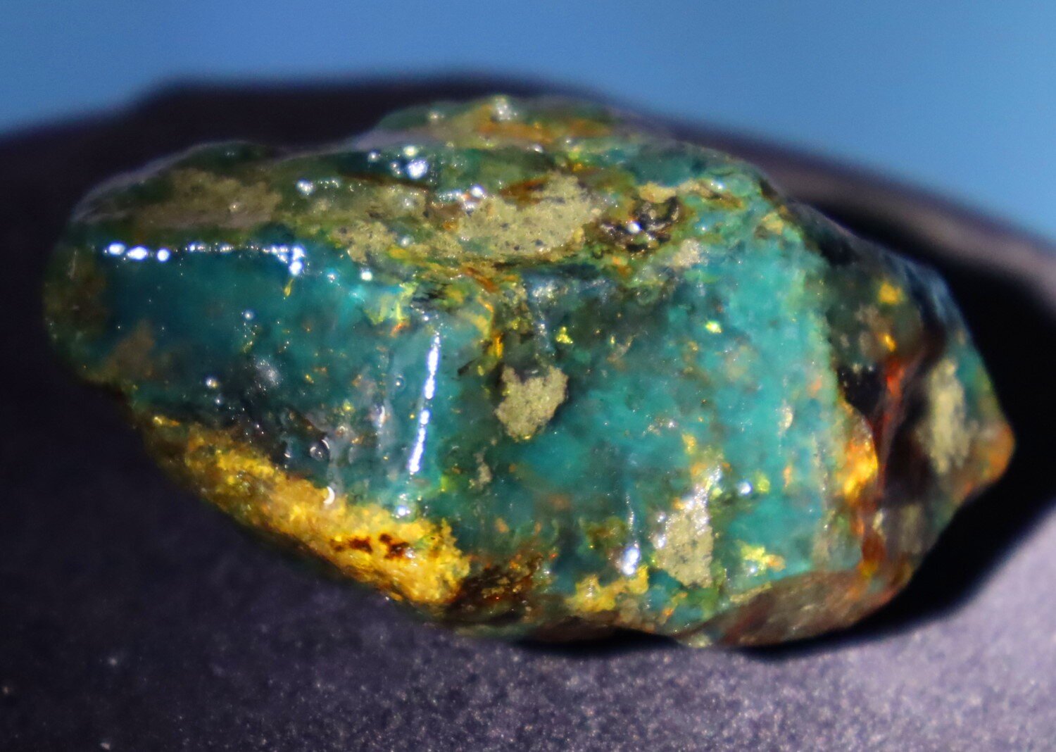 Beautiful Natural Dominican Translucent Green Blue Amber Rough Specimen 62mm 41.7g – photo 4
