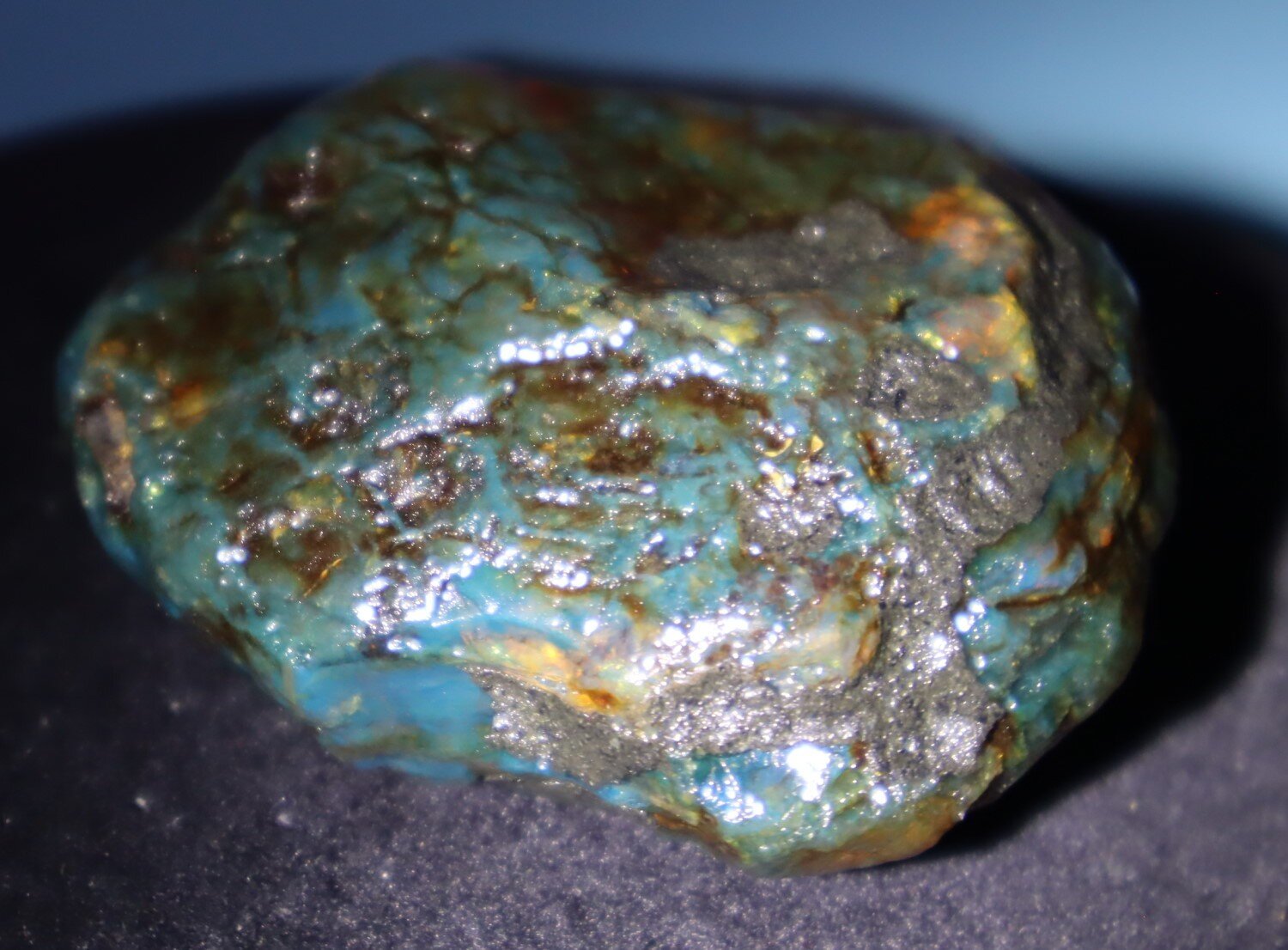 Beautiful Natural Dominican Clear Green Blue Amber Rough Specimen 59mm 40.6g – photo 3
