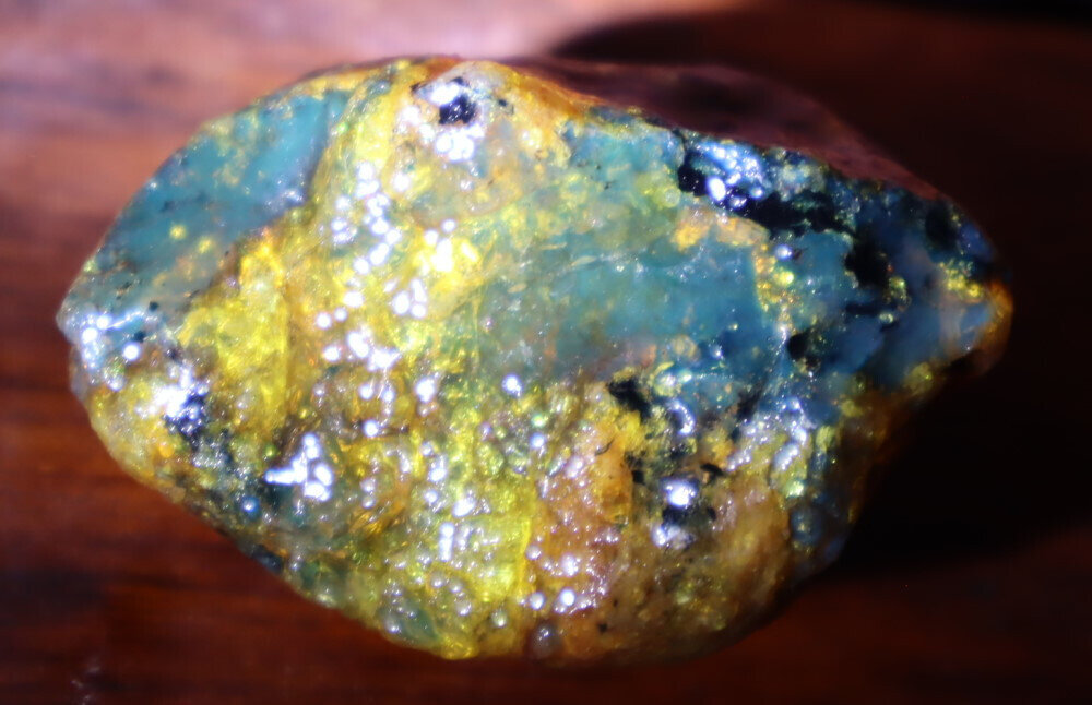 Beautiful Natural Dominican Translucent Sky Blue Amber Rough Specimen 51mm 28.5g – photo 7