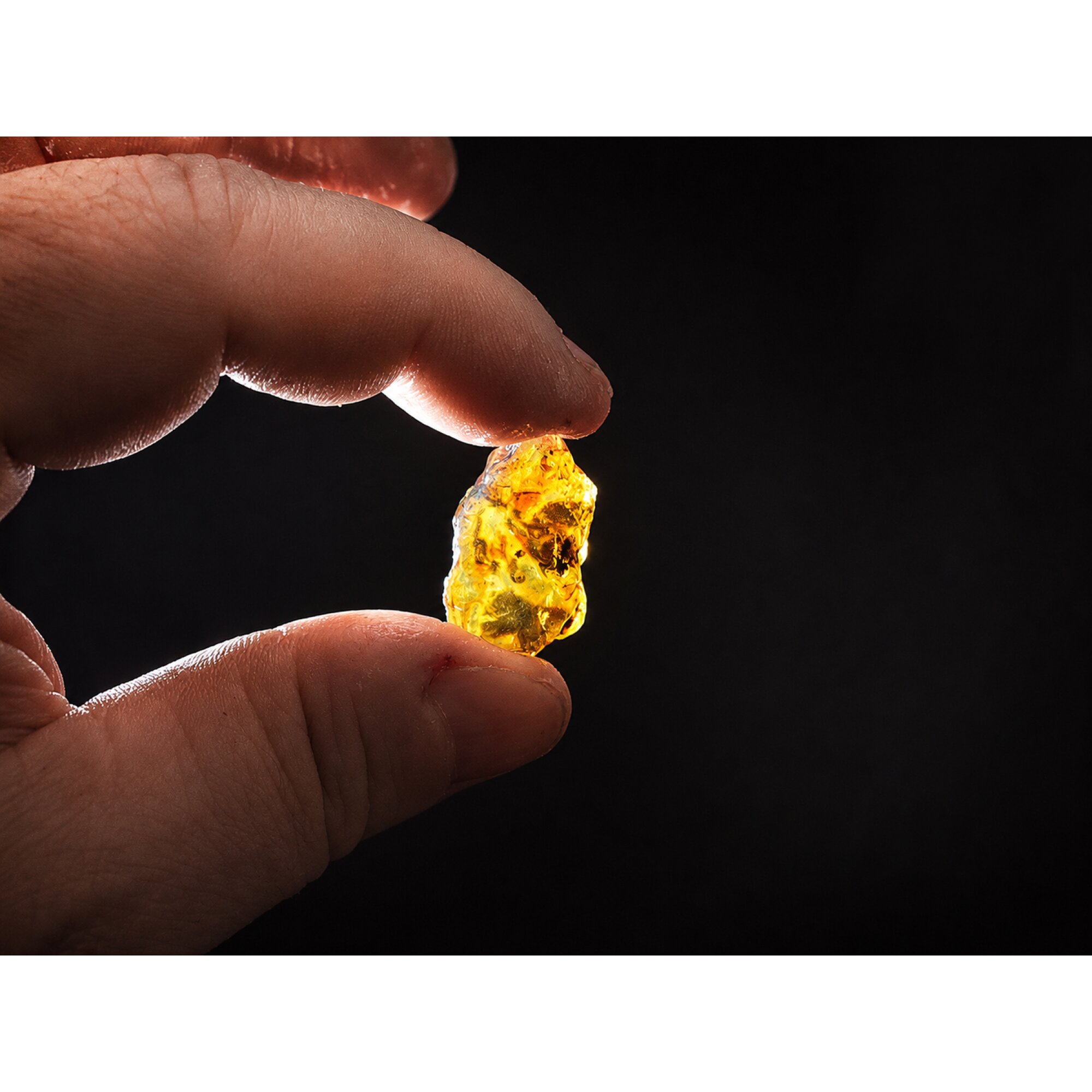 Authentic Crystal Clear Sky Blue Dominican Amber Natural 26mm 2.9g – photo 7