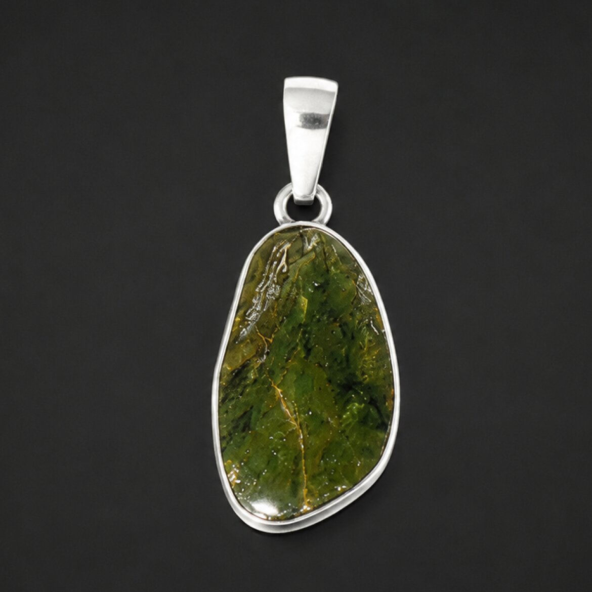Real Clear Dark Olive Green 925 Sterling Silver Pendant 31mm