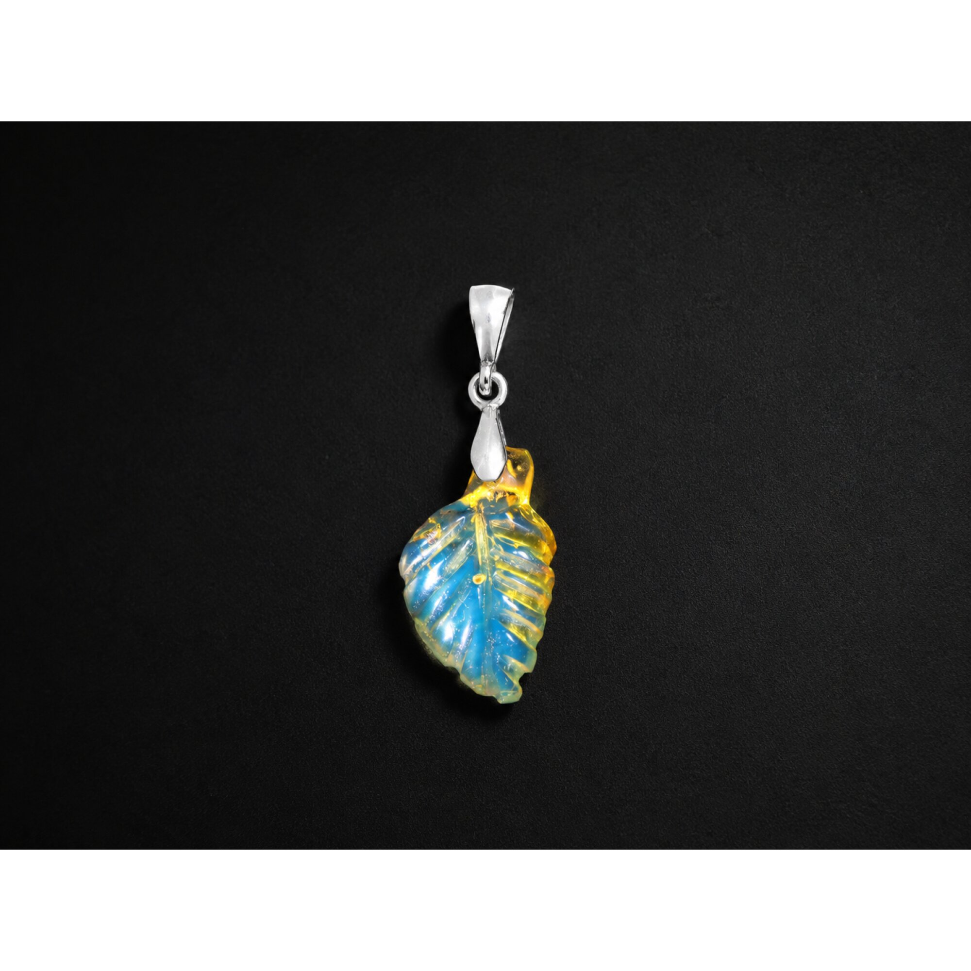 Clear sky blue Natural Dominican Amber leaf 925 Sterling Silver Pendant 34 mm – photo 7