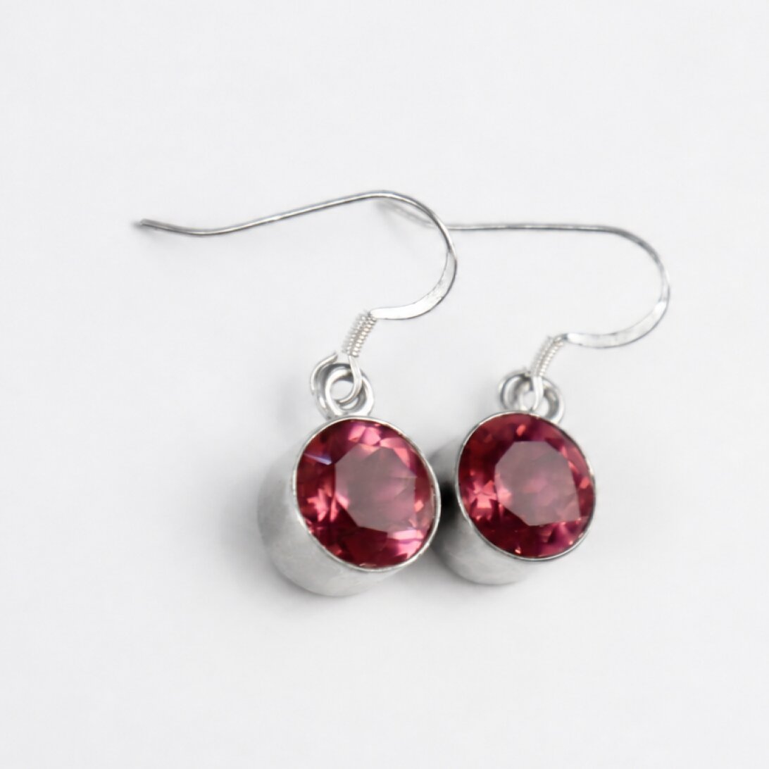 Clear red Garnet round faceted 925 Sterling Silver Earrings 28 mm
