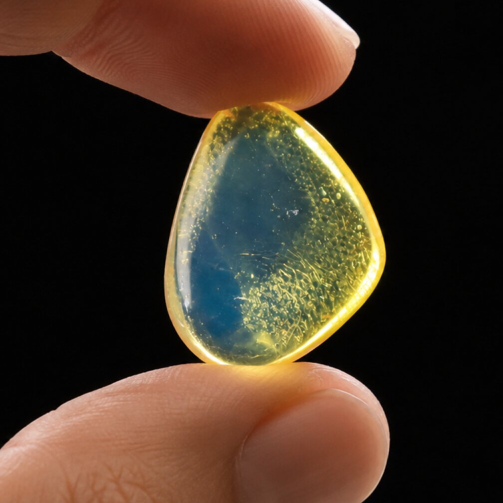 Clear royal blue Natural Dominican Amber freeform Polished Stone 25 mm