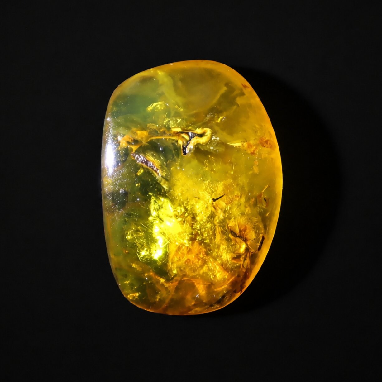 Clear yellow green Natural Dominican Amber teardrop Polished Stone 24 mm