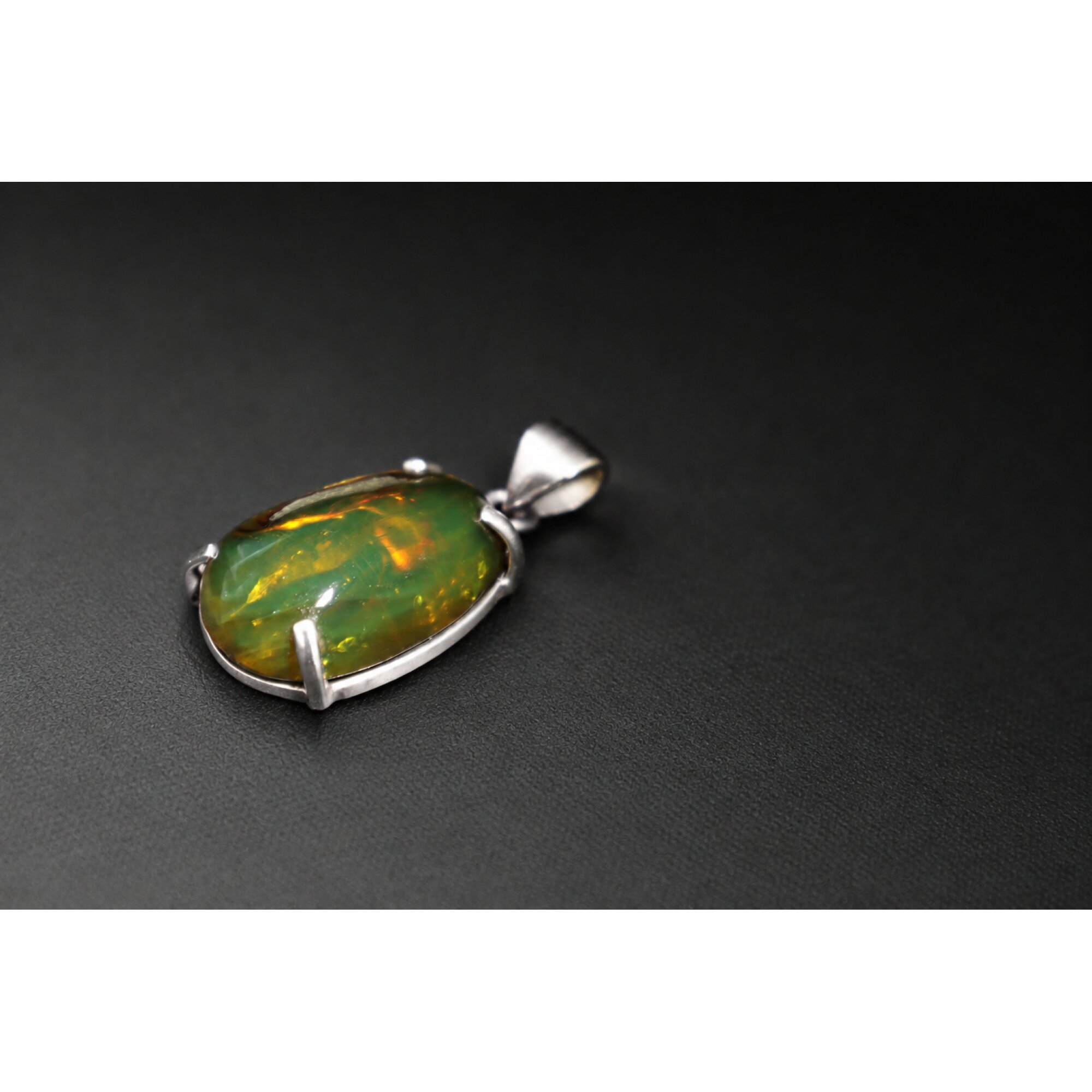 Clear yellow green Natural Dominican Amber slice 925 Sterling Pendant 38 mm – photo 3
