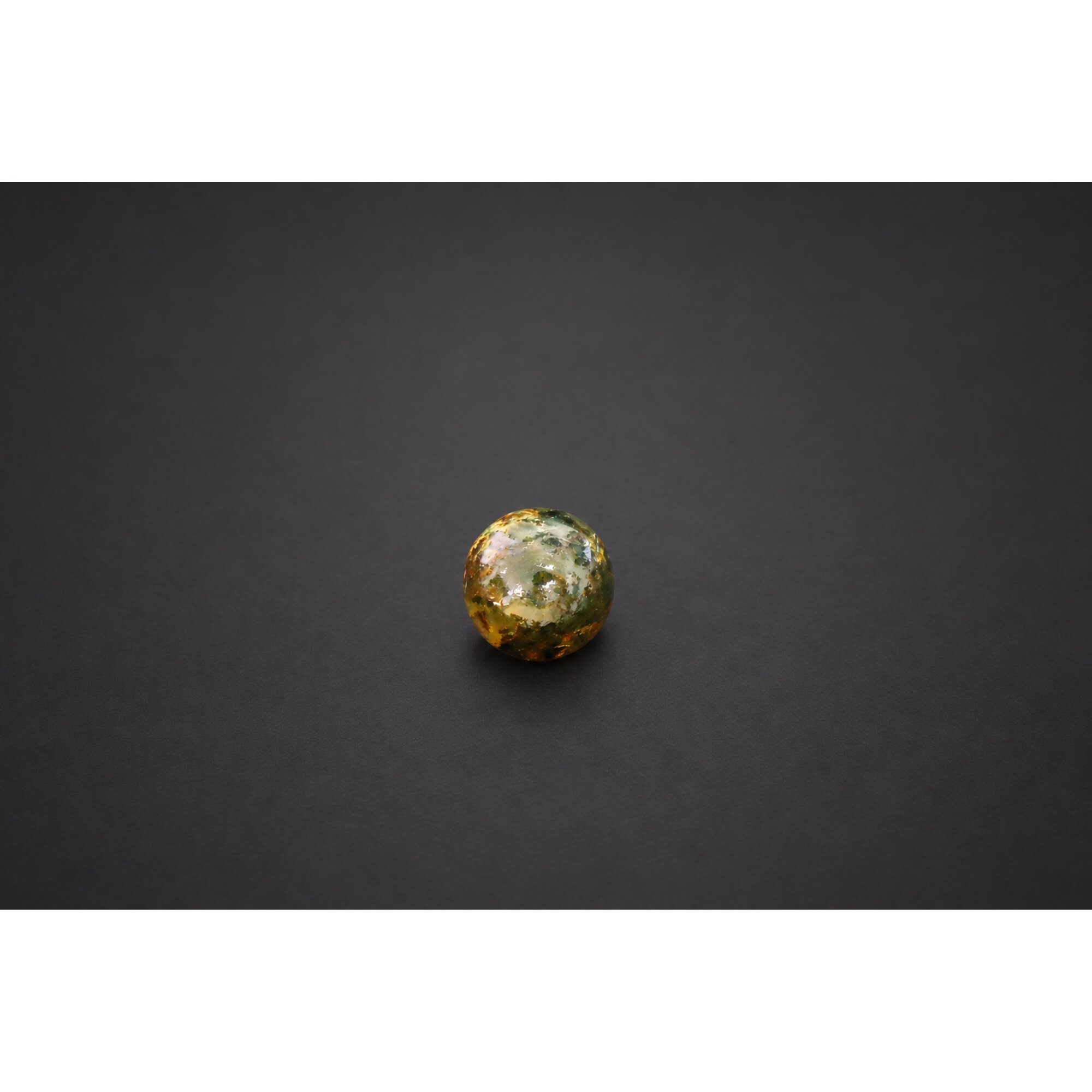 Earth mined deep green Dominican amber sphere/ball 16.7mm – photo 2