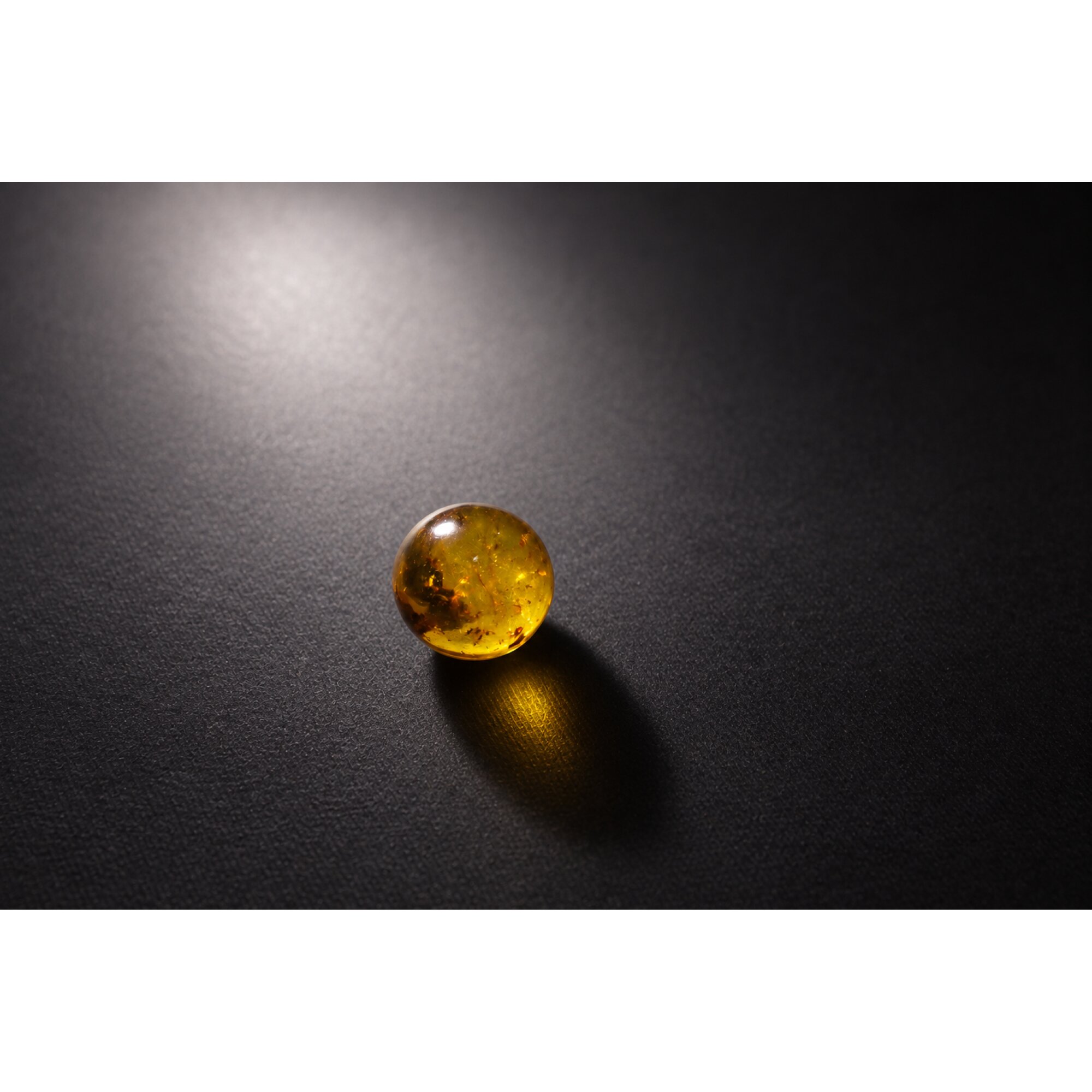 Earth mined yellow orange Dominican amber sphere/ball 18.5mm – photo 4