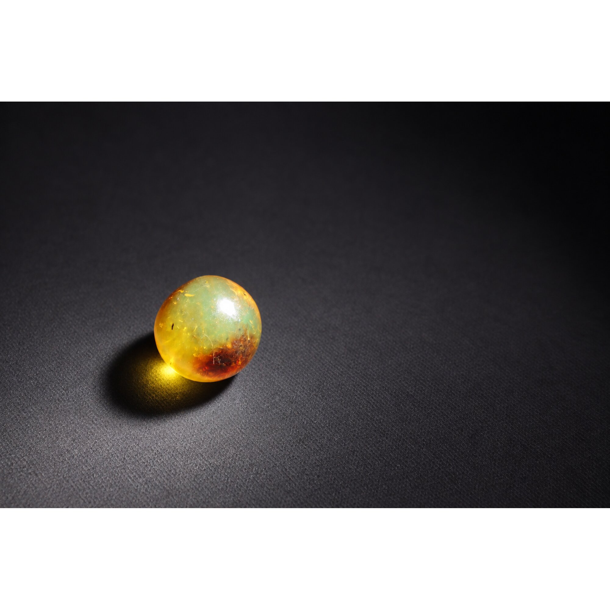 Earth mined yellow orange Dominican amber sphere/ball 18.5mm – photo 7
