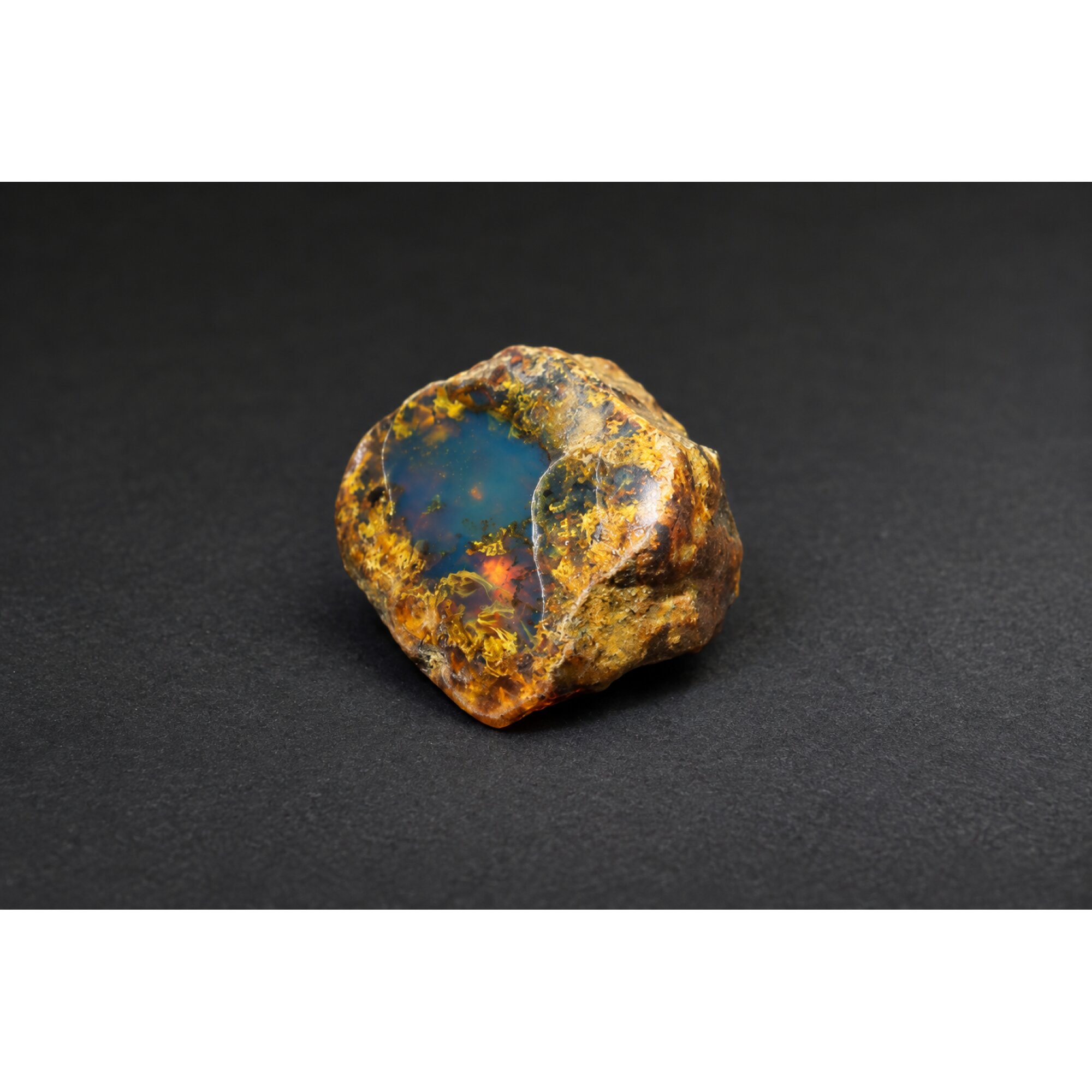 Real royal blue rough specimen Dominican amber 26mm – photo 9