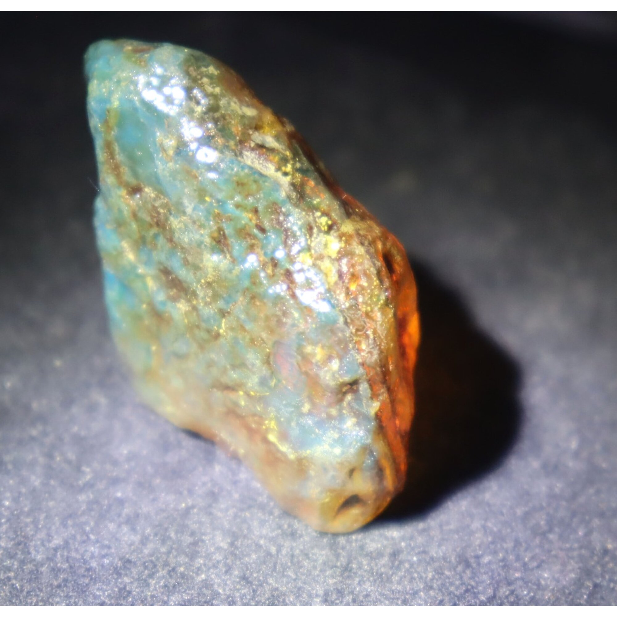 Genuine sky blue rough specimen Dominican amber 43mm – photo 4