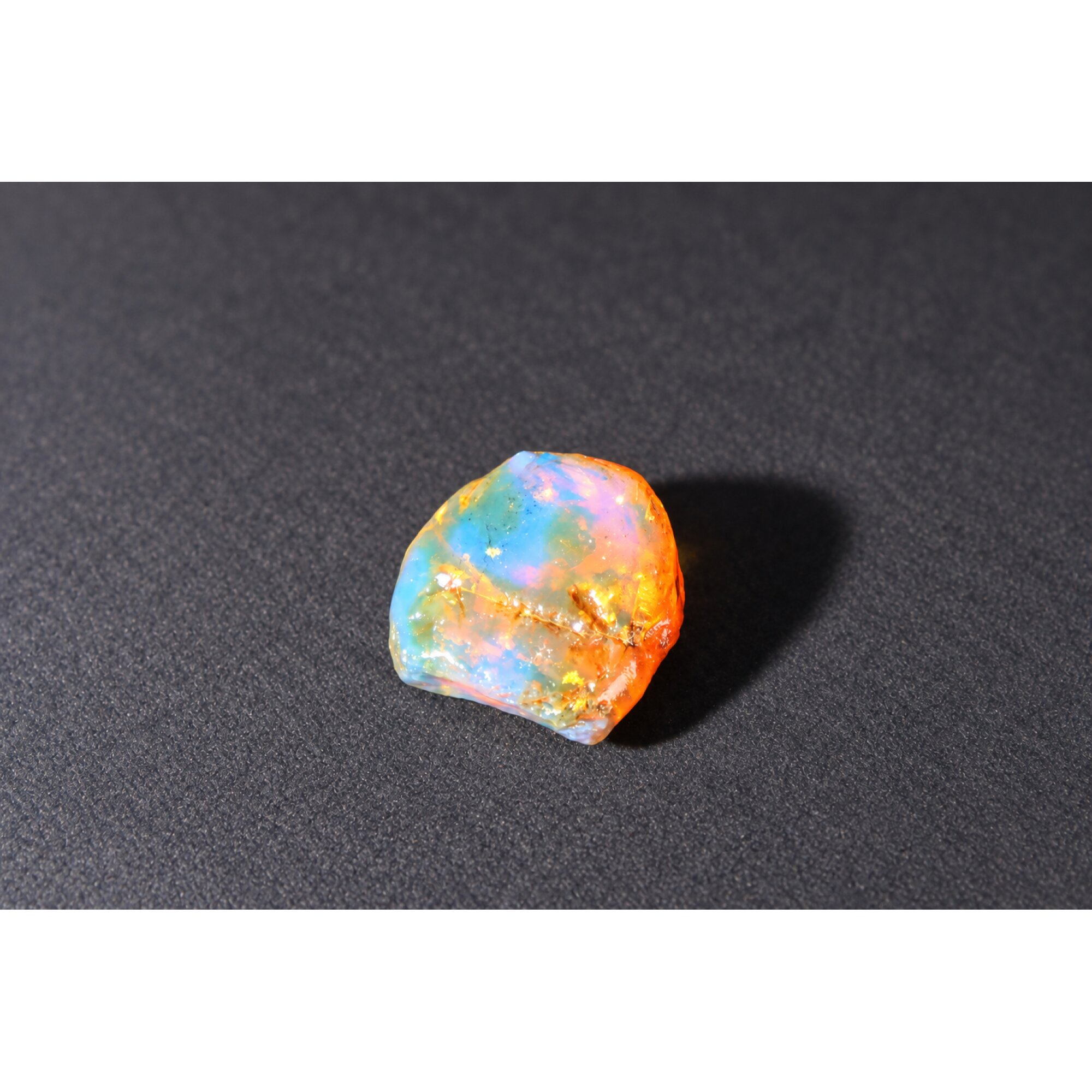 Authentic sky blue rough specimen Dominican amber 20mm – photo 7