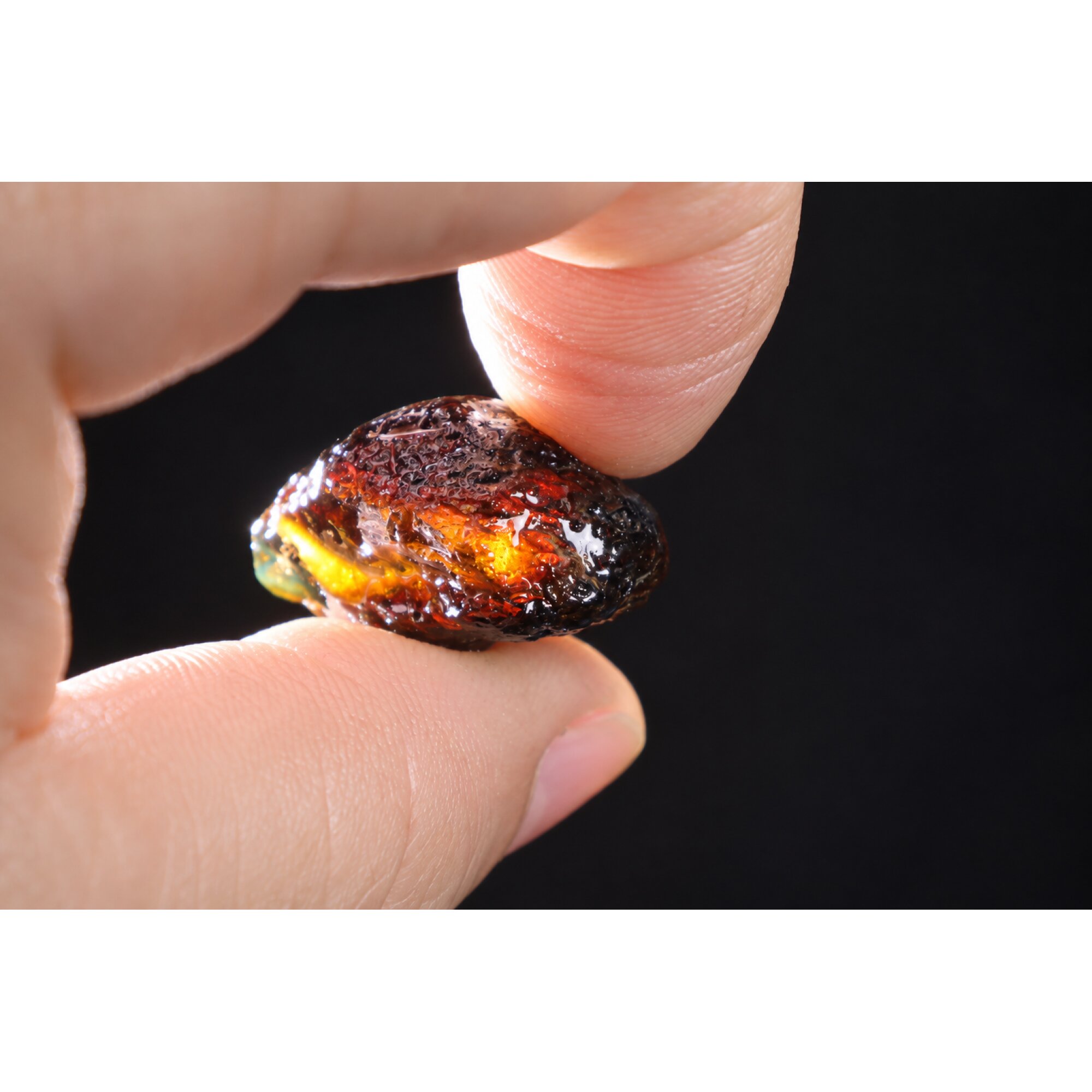 Genuine sky blue rough specimen Dominican amber 40mm – photo 10
