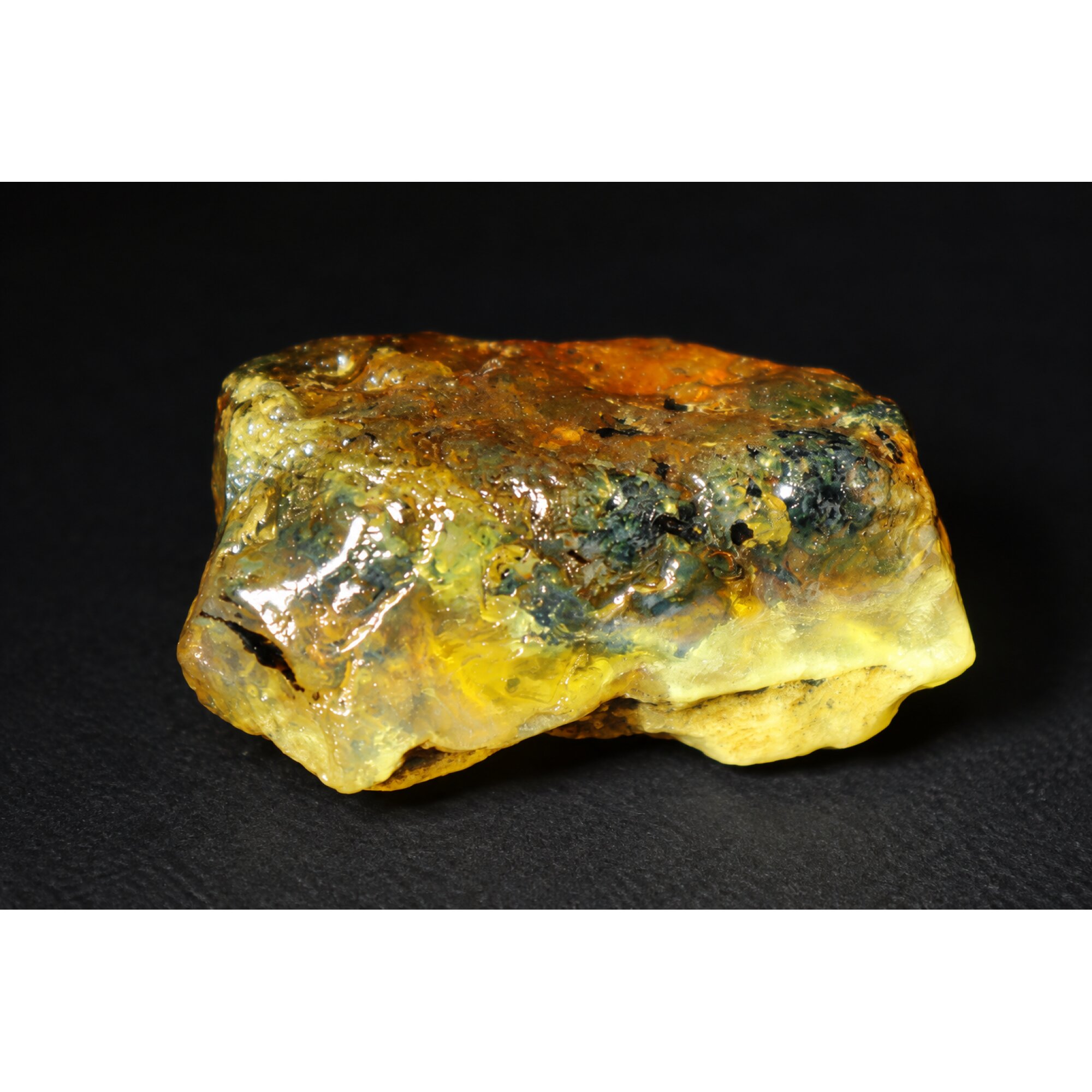 Genuine yellow blue rough specimen Dominican amber 41mm – photo 2