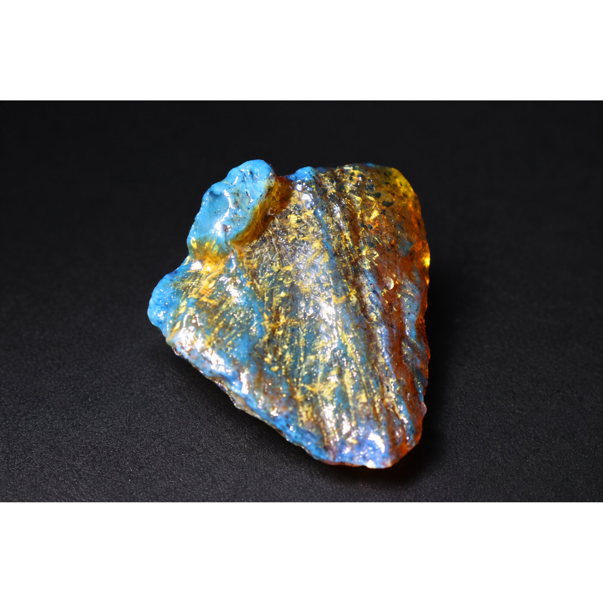 Authentic sky blue rough specimen Dominican amber 35mm – photo 6