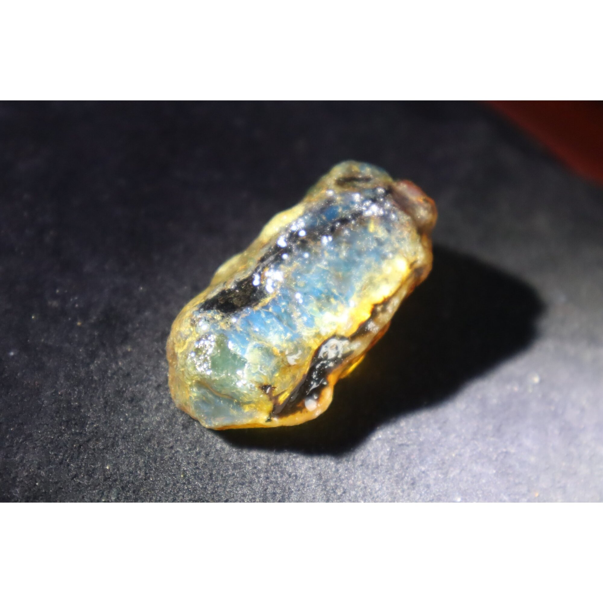 Authentic light green blue rough specimen Dominican amber 46mm – photo 18
