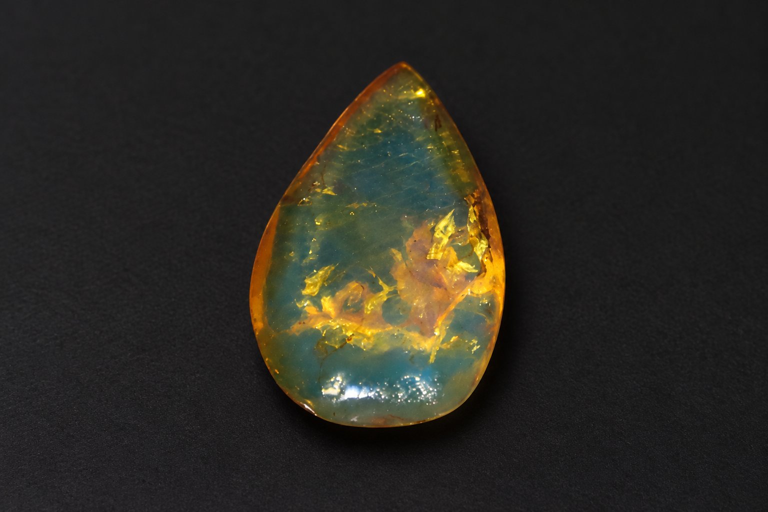True caribbean orange blue polished Dominican amber – photo 4