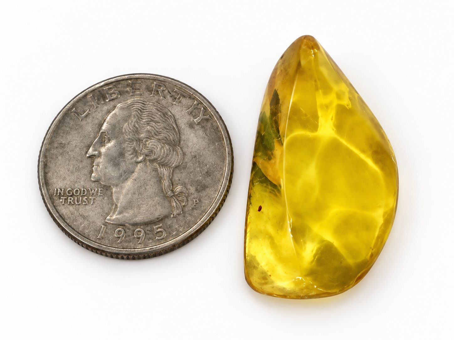True caribbean green yellow polished Dominican amber – photo 13