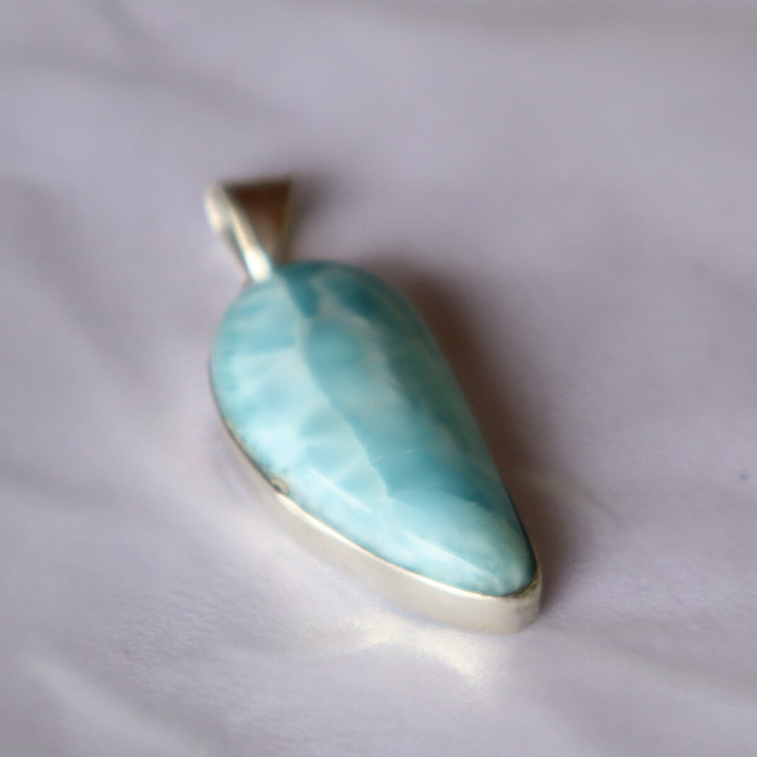 Boutique Quality Sky Blue Larimar 925 Sterling Silver Leaf Pendant 44mm – photo 4