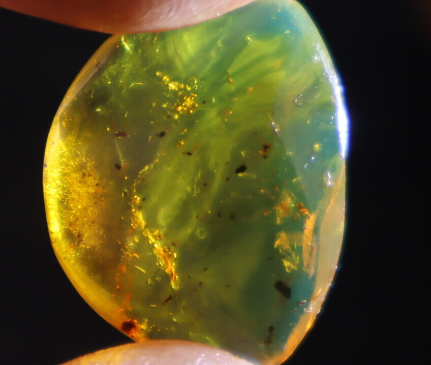 Charming Nat Dominican Clear Light Blue Amber Polished 24mm Stone free drilling – photo 9