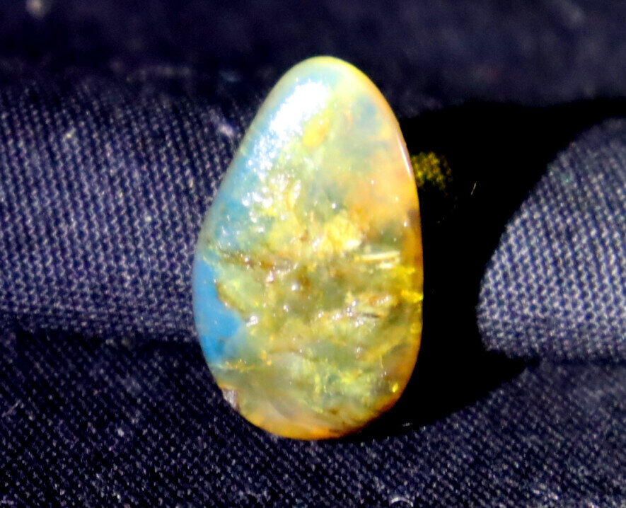 Lovely Natural Dominican Clear Light Blue Amber Polished Stone 24mm – photo 4
