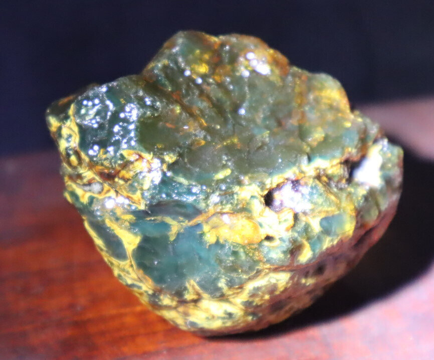 Charming Natural Dominican Clear Cognac Green Blue Amber Rough Specimen 37gram – photo 4
