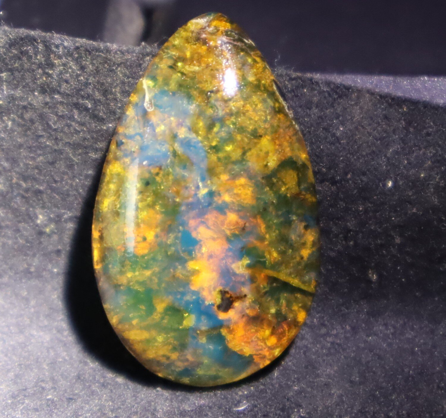 Beautiful Natural Dominican Translucent Green Blue Amber Polished Stone 31mm – photo 6