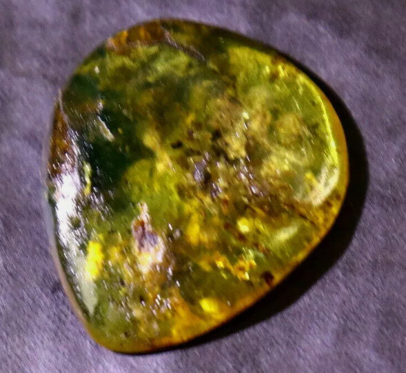 Genuine Natural Dominican Clear Green Amber Polished Stone 22mm free drilling – photo 4