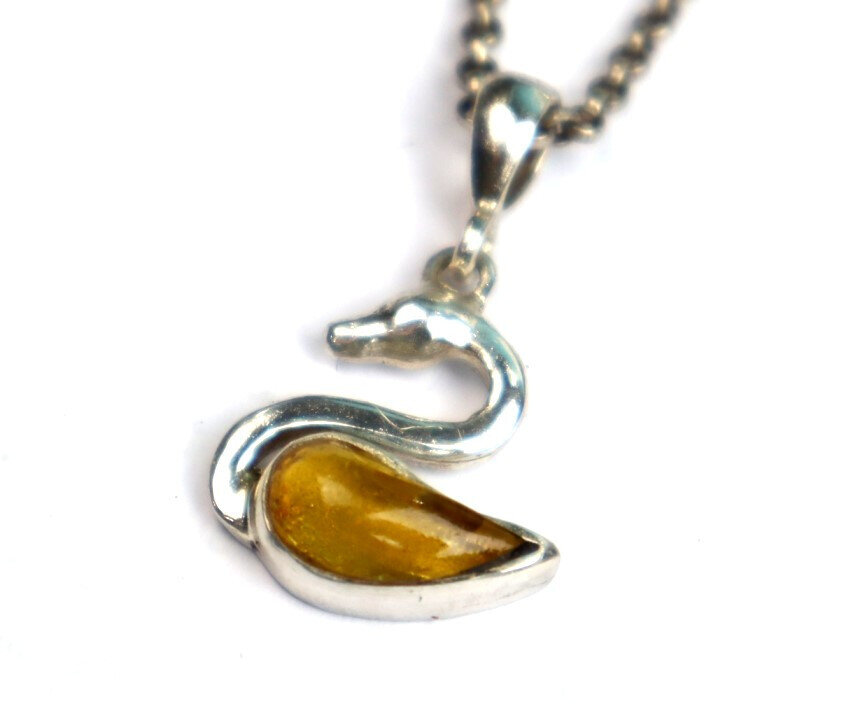 Lovely Natural Clear Yellow Orange Amber .925 Sterling Silver Swan Pendant 32mm – photo 4