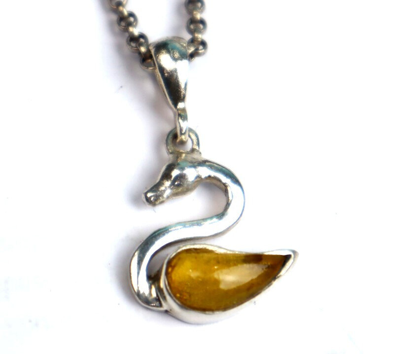 Lovely Natural Clear Yellow Orange Amber .925 Sterling Silver Swan Pendant 32mm – photo 7