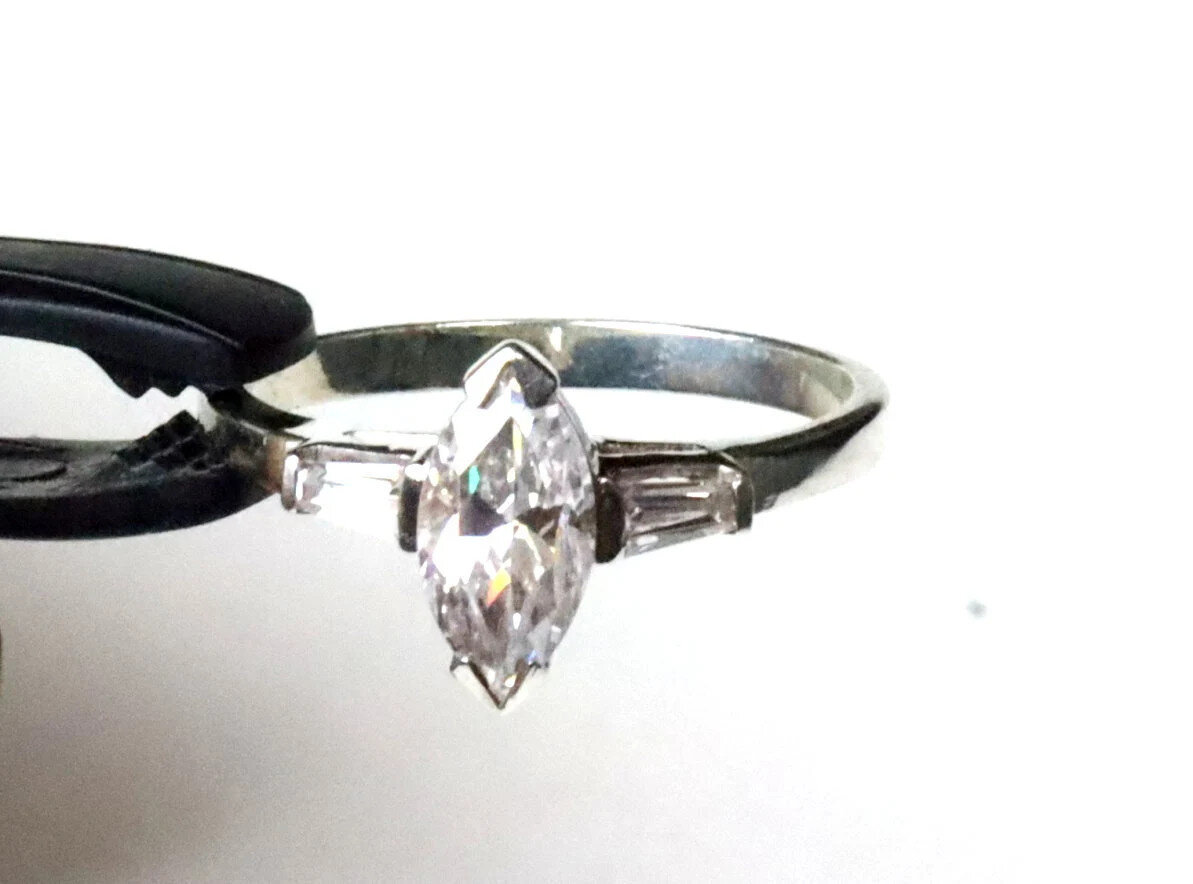 Impressive Clear White Cubic Zirconia CZ .925 Sterling Silver Ring #8.5 – photo 4