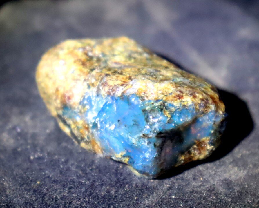 Exquisite Natural Dominican Translucent Deep Blue Amber Rough Specimen 42mm 12.8 – photo 11