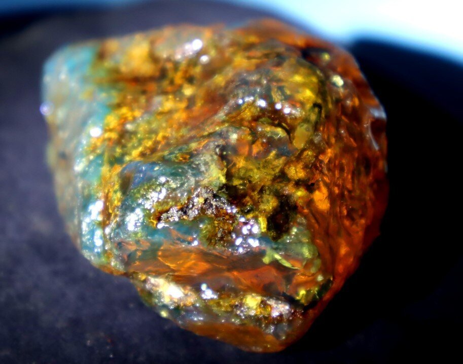 Exquisite Natural Dominican Crystal Clear Orange Blue Amber Rough Specimen 65mm – photo 3