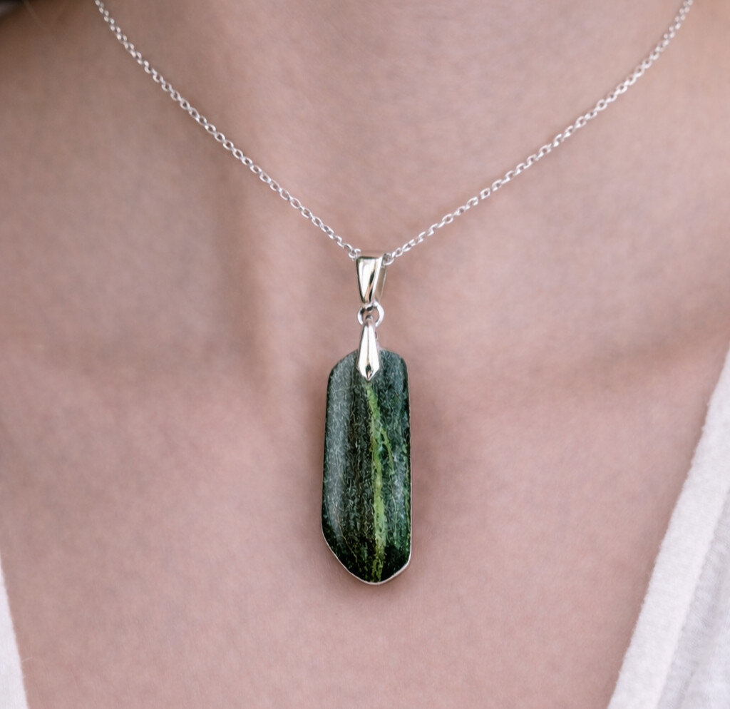 Charming Design Natural Black Onyx Pendant 60mm 2.5inch