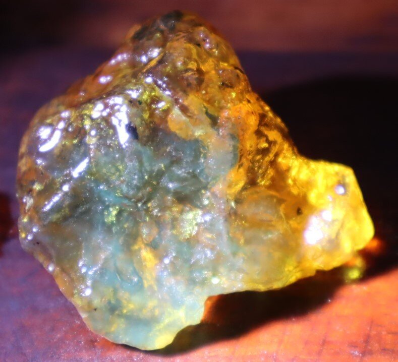 Natural Dominican Crystal Clear Light Blue Amber Rough Specimen 48mm 20.1g – photo 6
