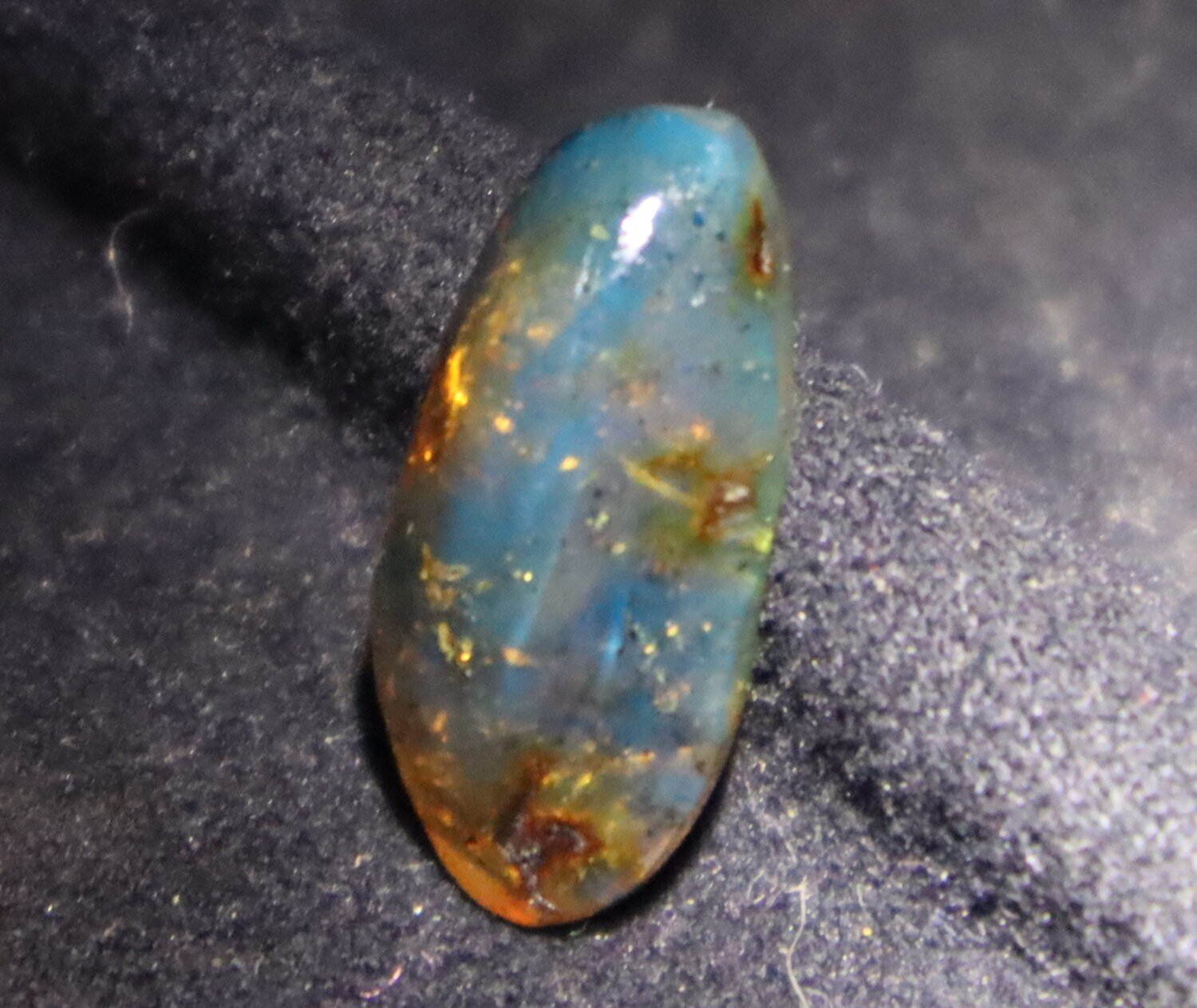 Natural Dominican Clear Volcanic Blue Amber Polished Stone 20mm – photo 7