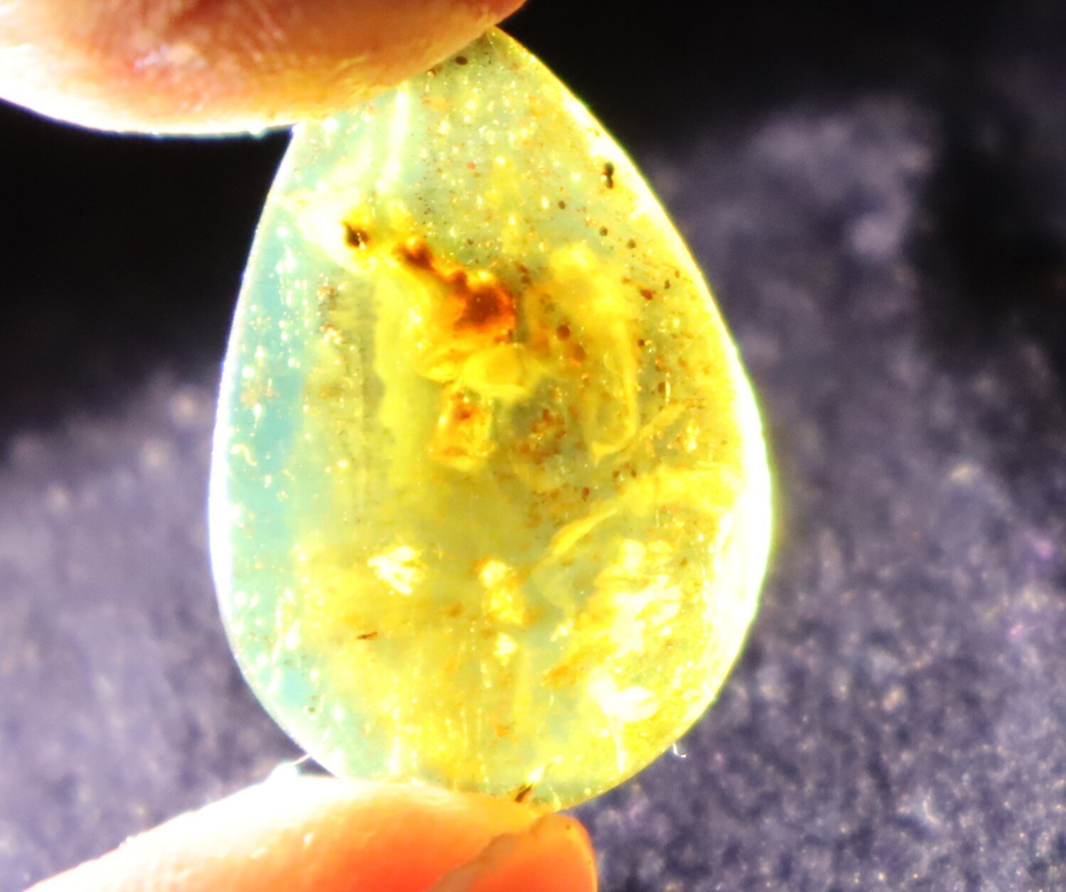 Lovely Natural Dominican Clear Ocean Blue Amber Polished Stone 23mm – photo 6